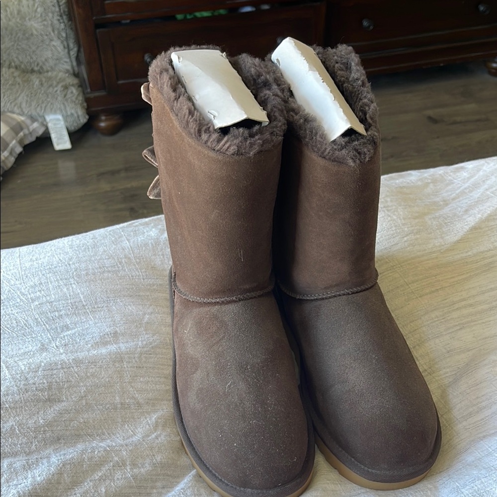 UGG Brown Boots- Bows-Velvet -NEW!! Women 11 - Picture 2 of 9